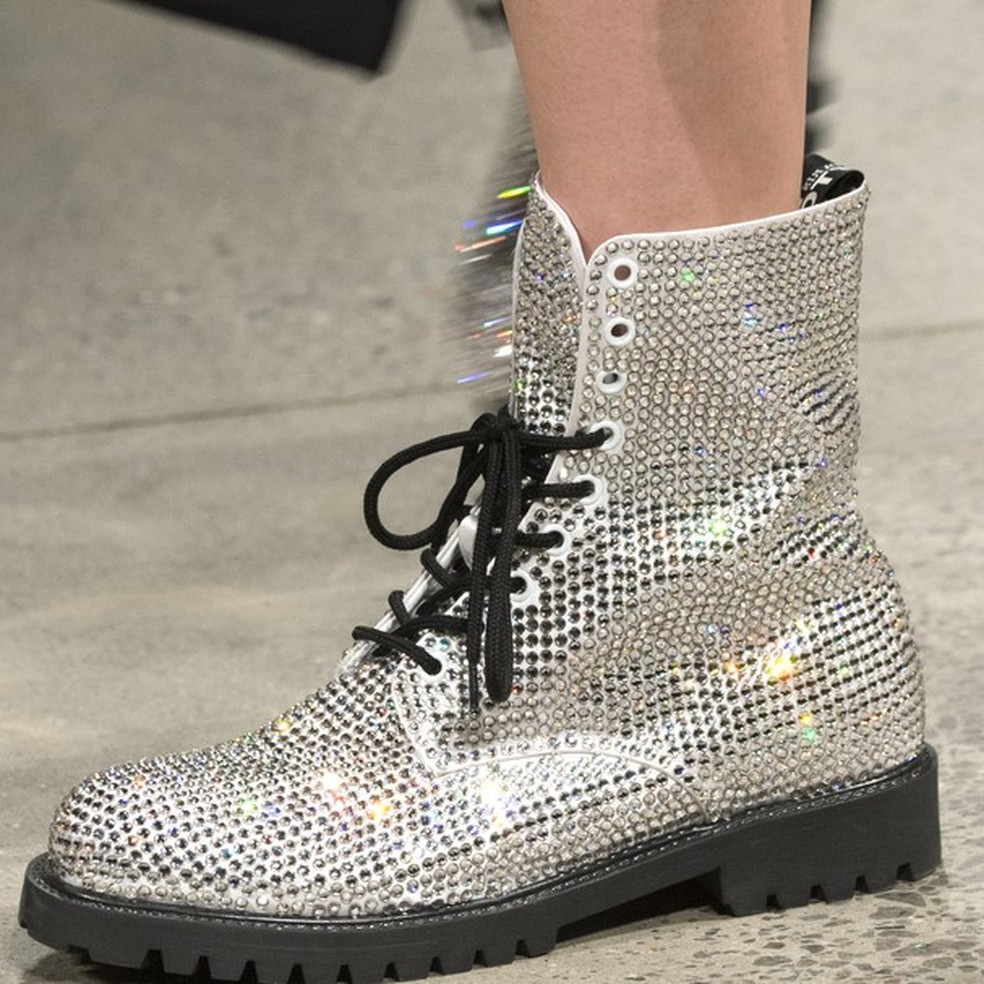 Jeremy Scott verão 2018 (Foto: Imaxtree) — Foto: Glamour