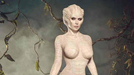 Kim Kardashian puxa a fila de fantasias de Halloween; veja as produções