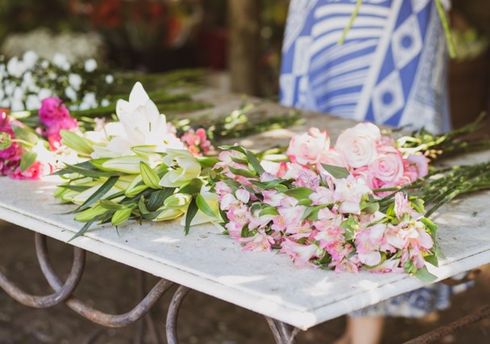 5 dicas para cuidar das flores e fazê-las durar em casa (Foto: Divulgação) — Foto: Glamour