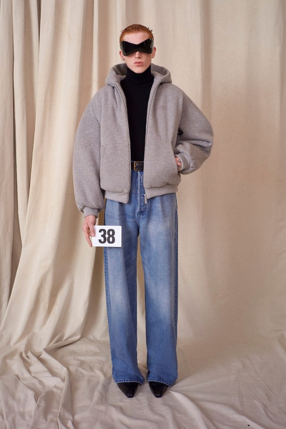 Desfile de Inverno 2021 de Alta-costura da Balenciaga (Foto: Balenciaga) — Foto: Glamour