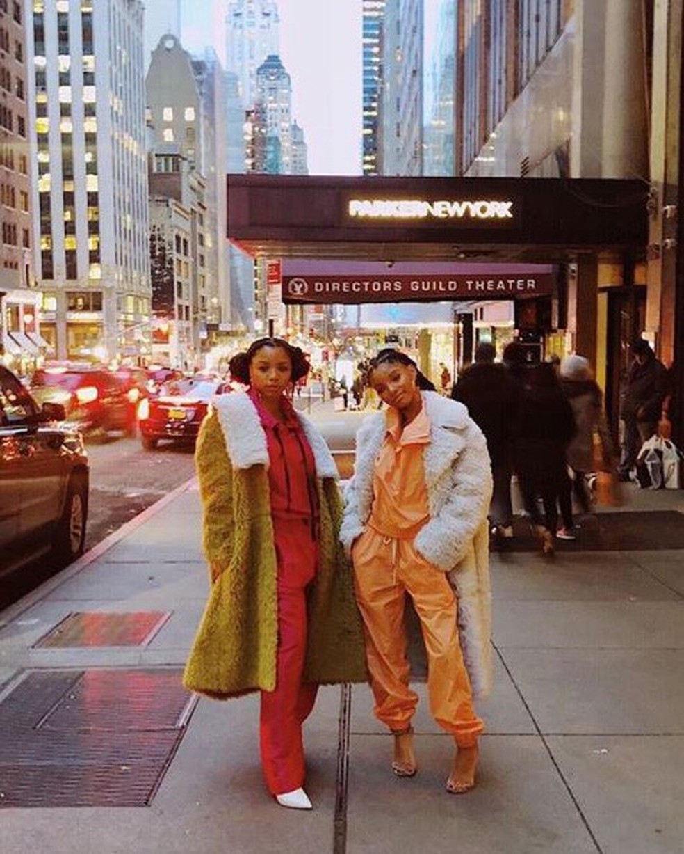 Chloe e Halle Bailey (Foto: Reprodução Instagram) — Foto: Glamour