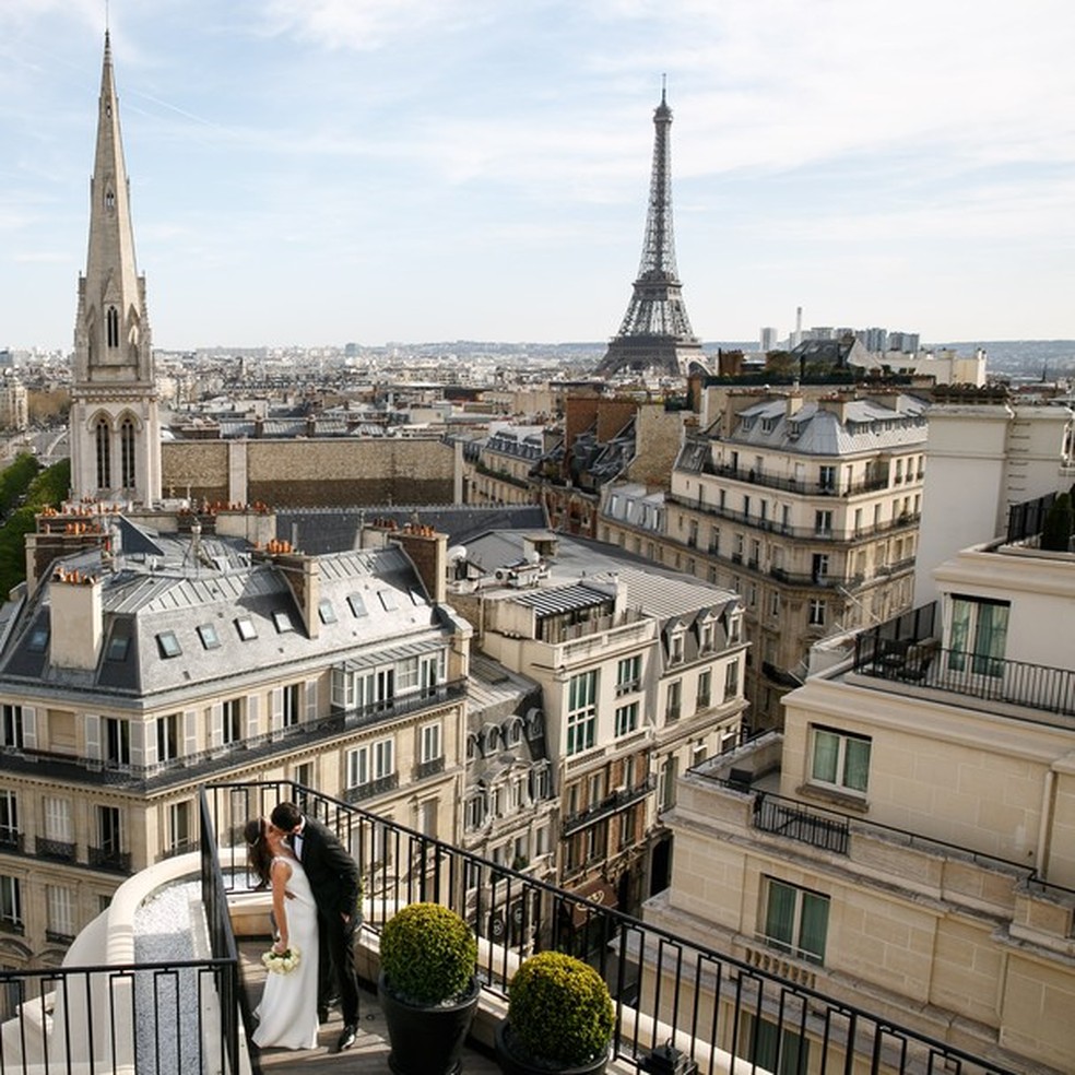 Impossível resistir ao romantismo de Paris! (Foto: Divulgação) — Foto: Glamour