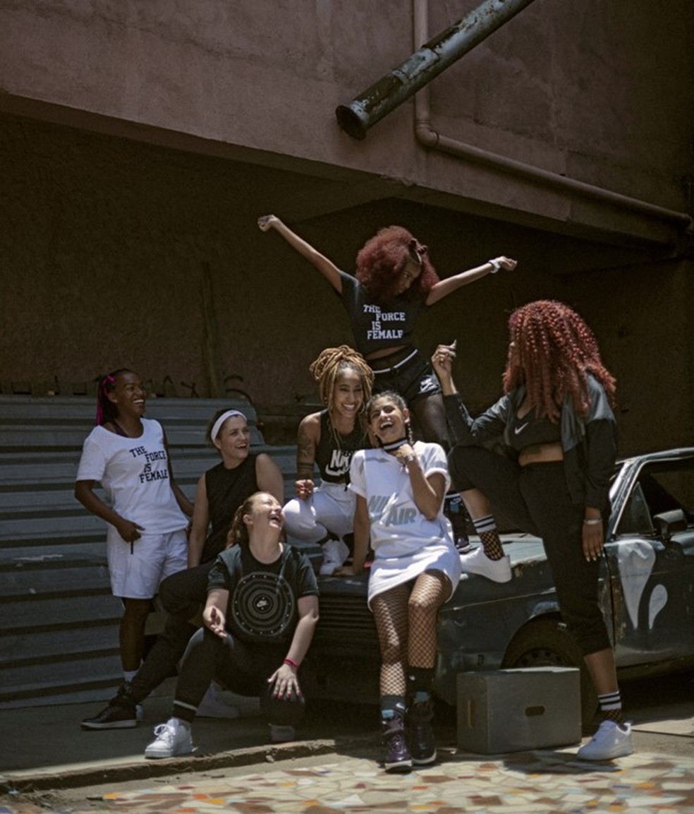Nike reúne 7 mulheres para celebrar a força feminina em nova coleção (Foto: Ju Colinas) — Foto: Glamour