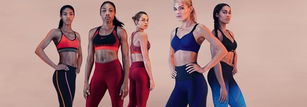 Nike pro glamour on sale