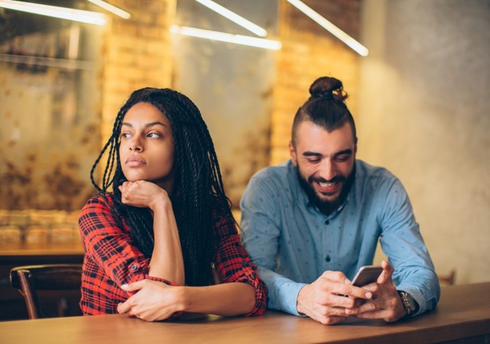 Happn, aplicativo de encontros, fez um levantamento com os usuários no Brasil e divulgou os signos que mais combinam (Foto: Thinkstock) — Foto: Glamour