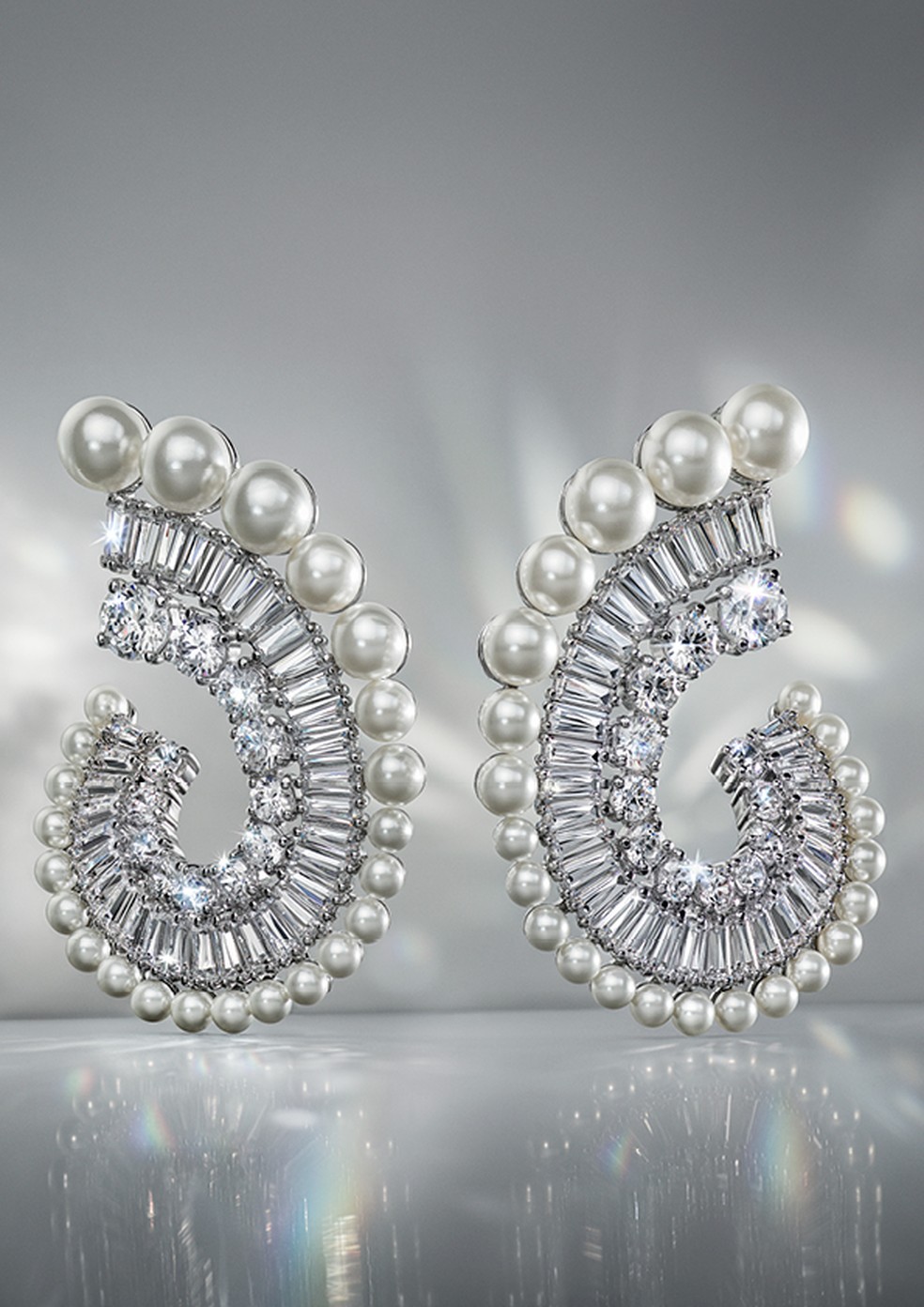 Lançamento do mês de janeiro de Swarovski + Ariana Grande — Foto: Divulgação
