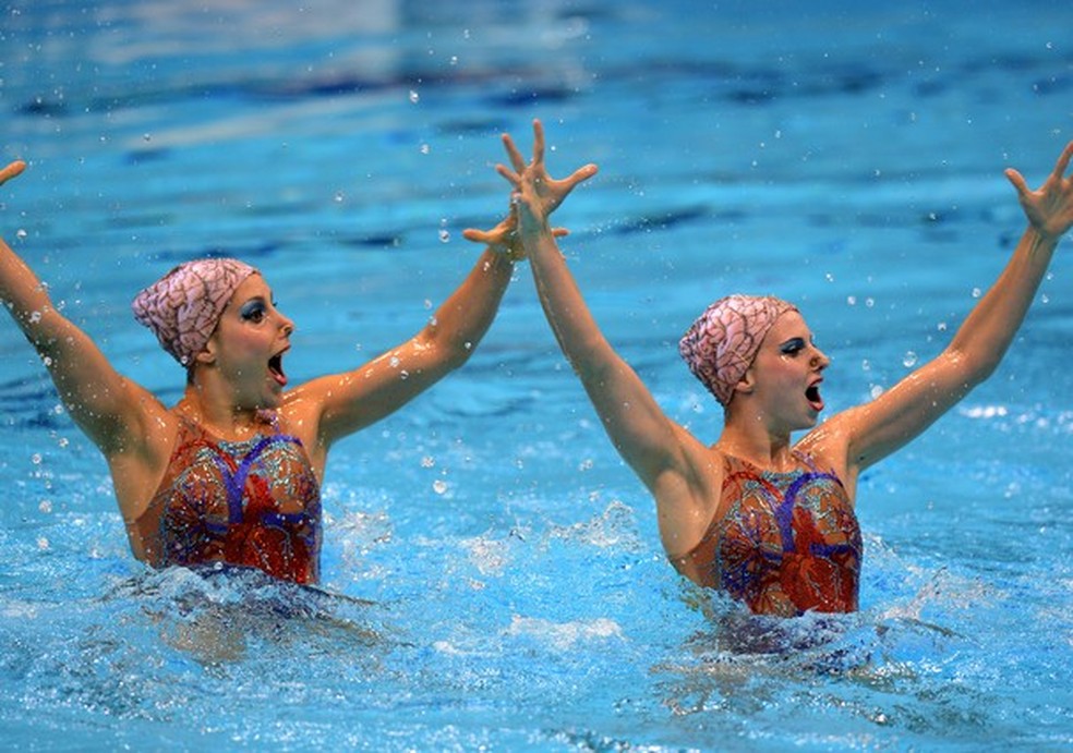A dupla Lara Teixeira e Nayara Figueira nos Jogos Olímpicos de 2012 (Foto: Getty Images) — Foto: Glamour