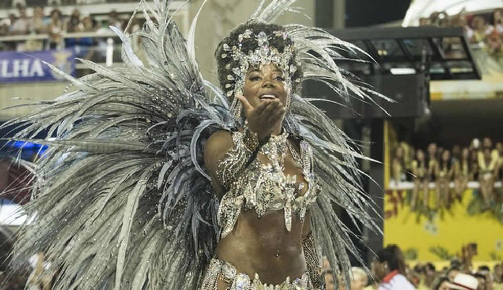 Ludmilla como musa do Salgueiro no Carnaval 2016 (Foto: Getty Images) — Foto: Glamour