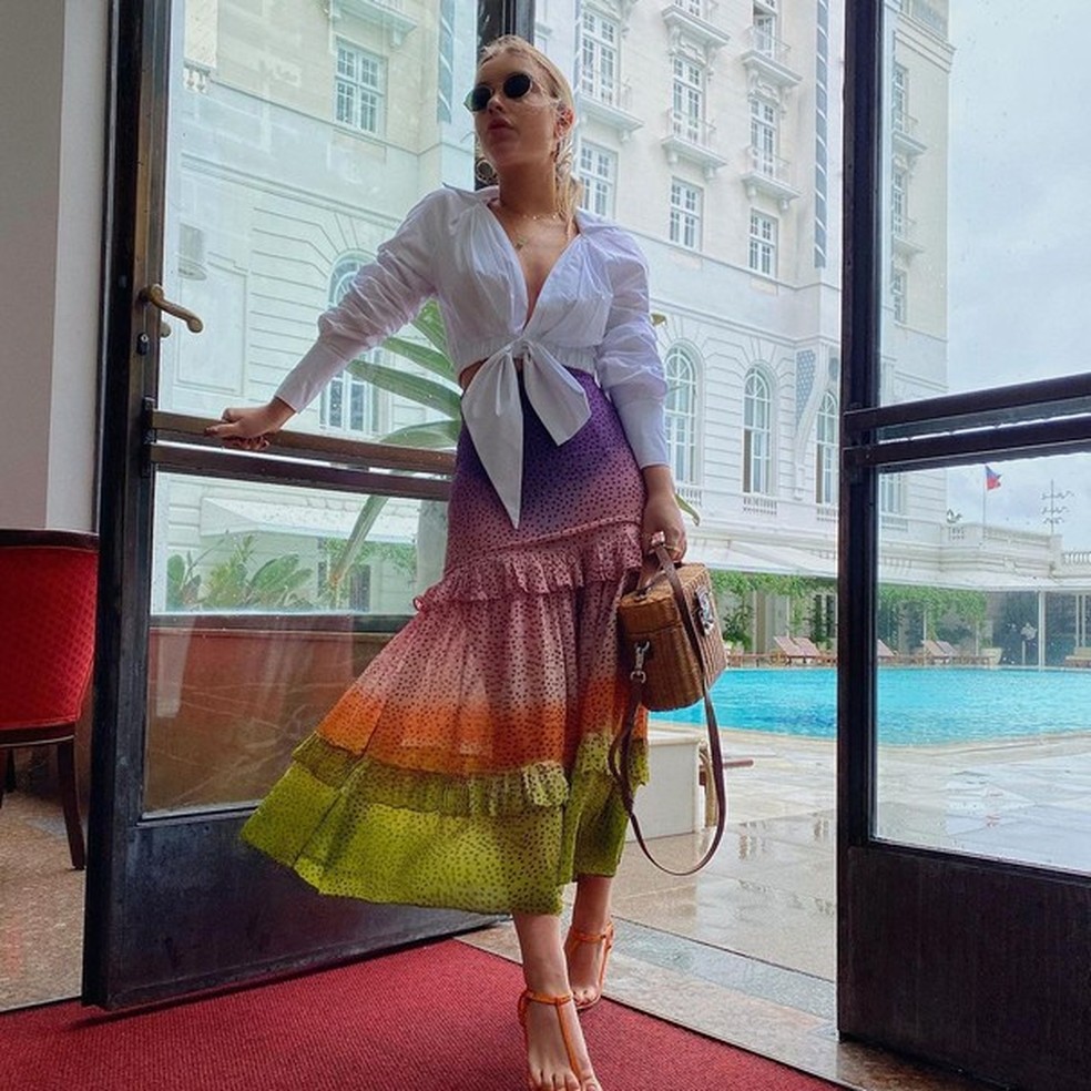 Bolsa de palha (Foto: Reprodução Instagram @mariabbraz) — Foto: Glamour