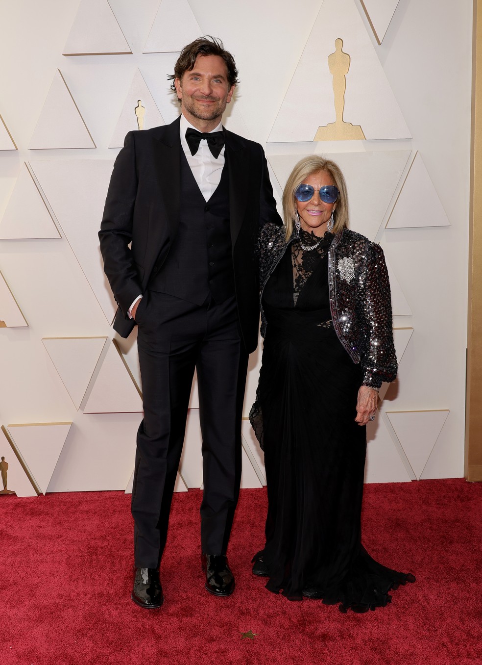 Oscar 2022: Bradley Cooper and Gloria Campano — Foto: getty images