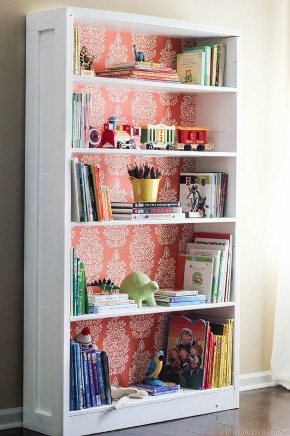 No fundo da estante fica lindo! (Foto: Reprodução) — Foto: Glamour