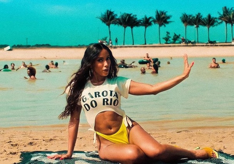 Anitta em "Girl From Rio" (Foto: Reprodução/Instagram) — Foto: Glamour