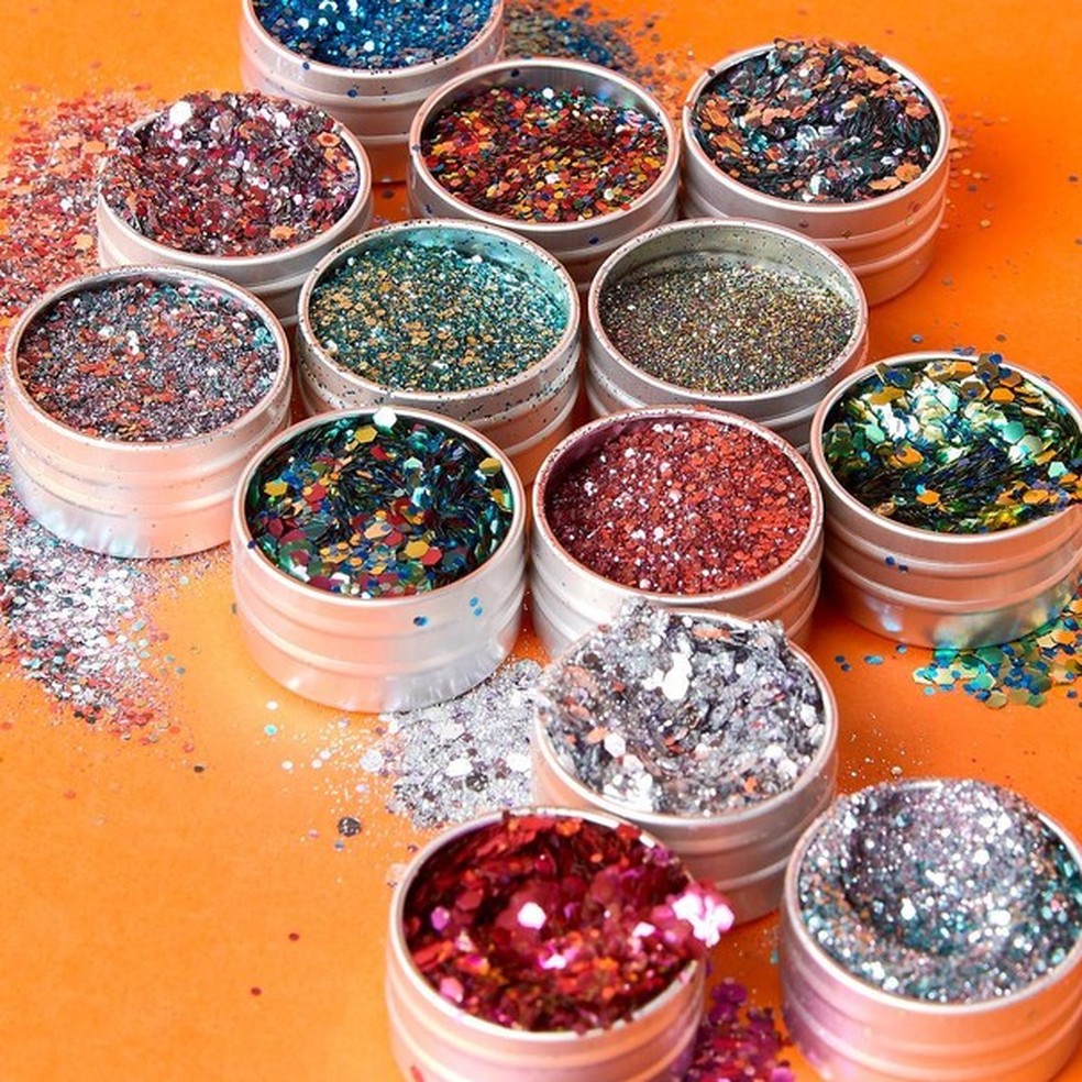 Carnaval: 14 marcas de glitter biodegradável para você brilhar  (Foto: Reprodução Instagram) — Foto: Glamour